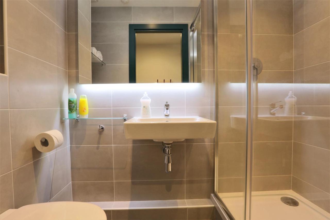 Destiny Student - Parkgate (Adults Only) Apartment Dublin Luaran gambar
